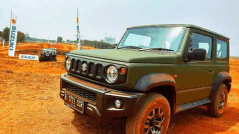 Test Drive Suzuki Jimny: Menikmati SUV Ikonik di Habitatnya