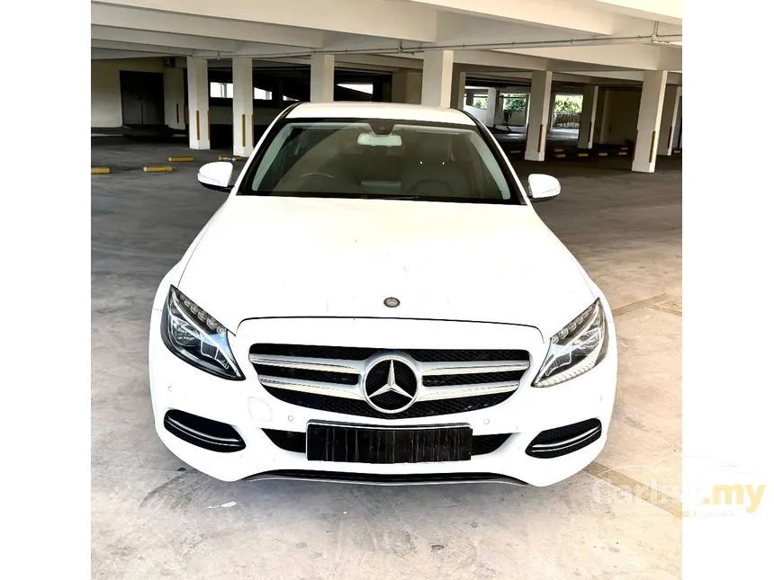 2015 Mercedes-Benz C200 Avantgarde Sedan
