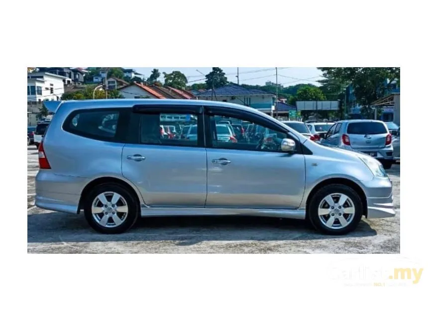 2013 Nissan Grand Livina Luxury MPV