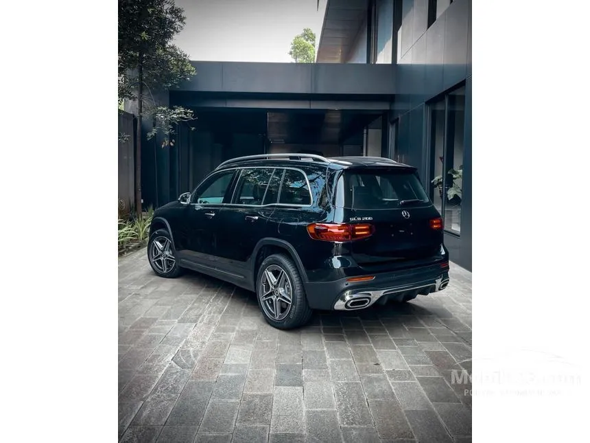 2025 Mercedes-Benz GLB200 Progressive Line SUV