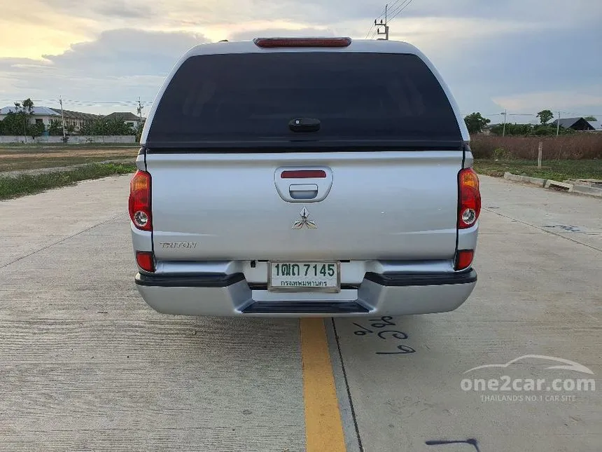 2013 Mitsubishi TRITON GLX Mega Cab Pickup
