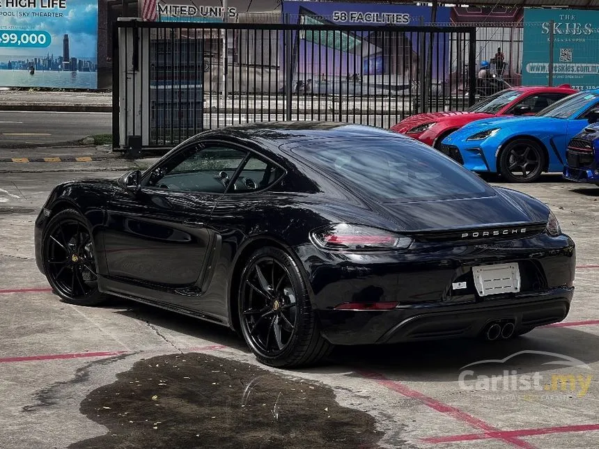 2022 Porsche 718 Cayman Coupe