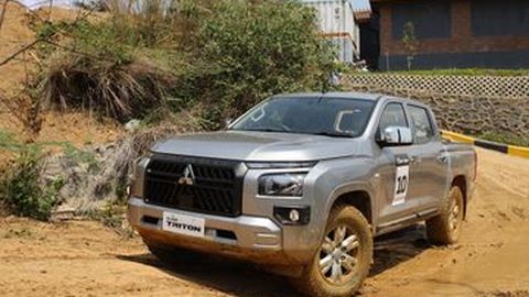 Makin Siap Kerja dan ‘Main’ Lumpur, Ini Kelebihan Mesin All New Mitsubishi Triton