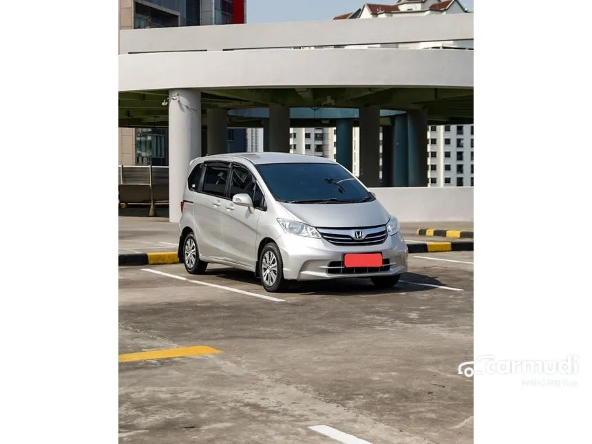 2013 Honda Freed S MPV