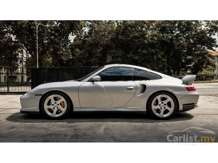 2002 Porsche 911 GT2 Coupe
