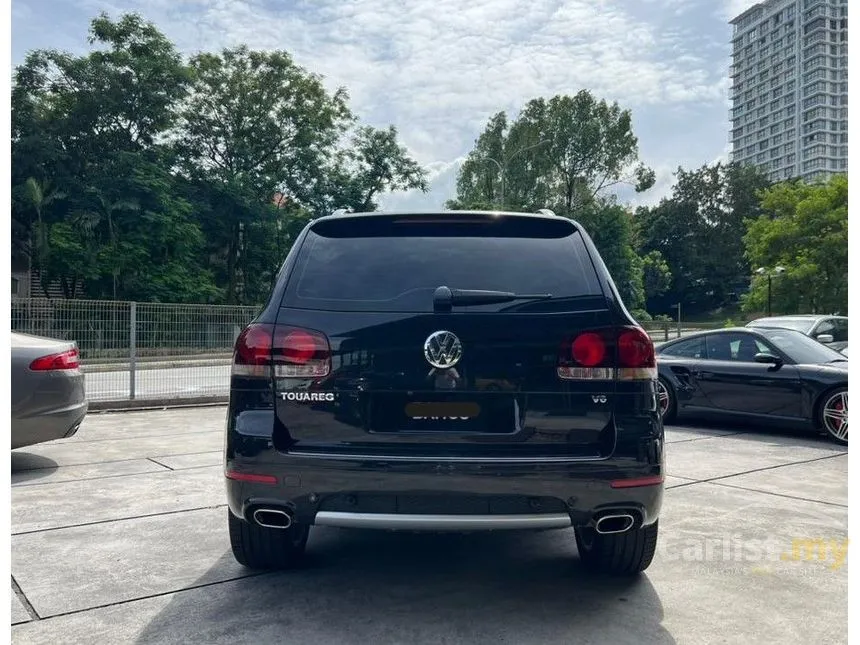 2010 Volkswagen Touareg V6 R-Line FSI SUV