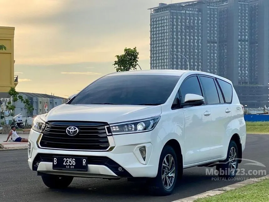 Jual Mobil Toyota Kijang Innova 2021 V 2.4 di DKI Jakarta Automatic MPV Putih Rp 371.000.000