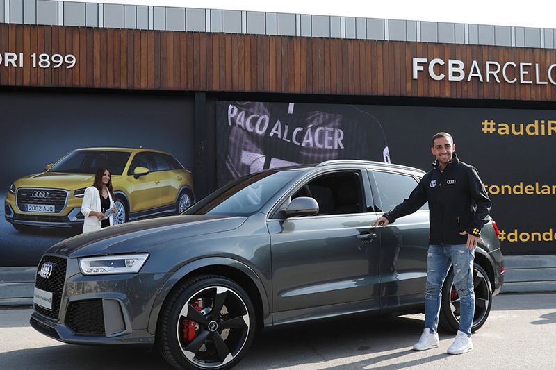 Pemain dan Pelatih FC Barcelona Bawa Pulang Audi 4