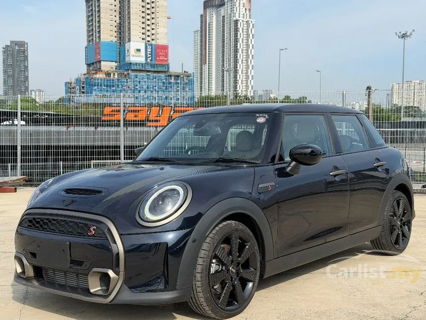 2023 MINI Cooper S 5 Door Hatchback
