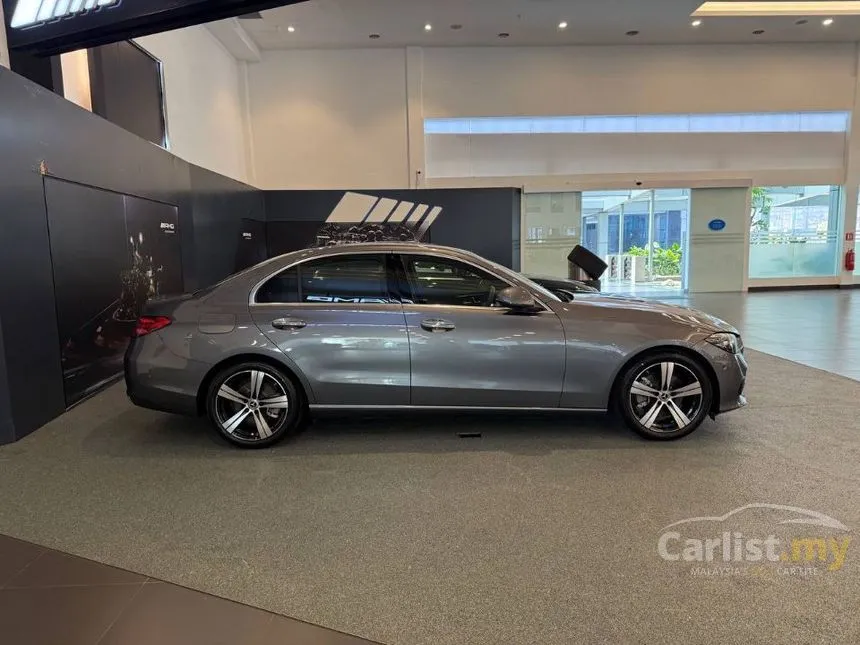 2025 Mercedes-Benz C200 Avantgarde Sedan