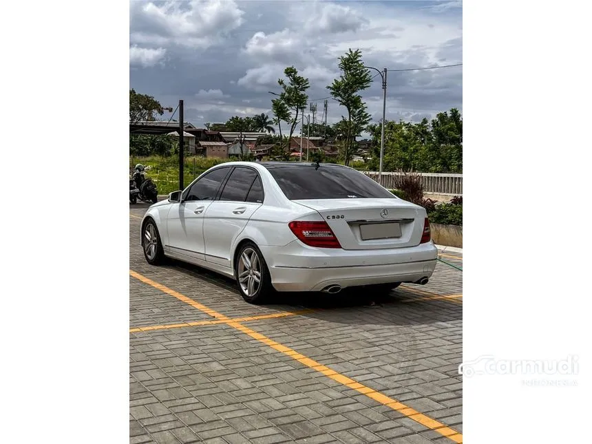 2013 Mercedes-Benz C300 Avantgarde Sedan