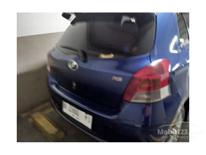 2006 Toyota Yaris E Hatchback