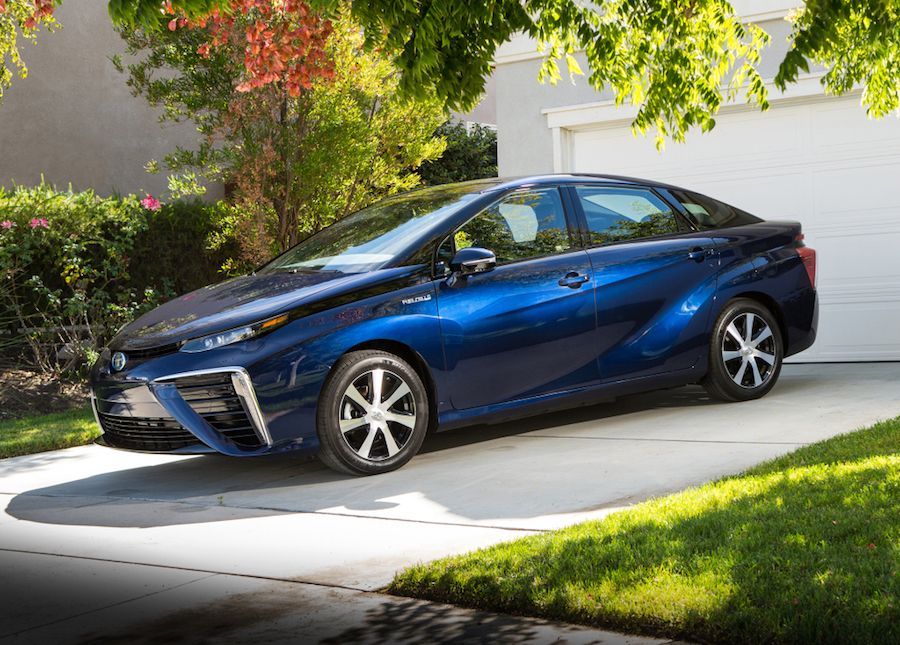 Toyota’s Hydrogen-Powered Mirai Takes Top Spot Among Automotive Innovations