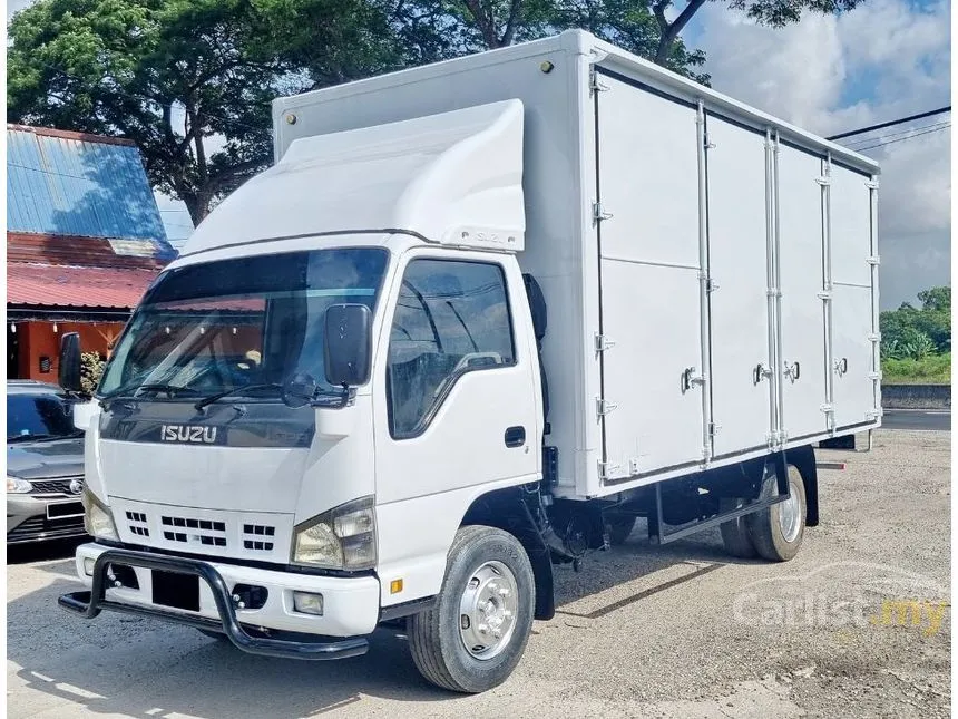2013 Isuzu Elf NPR66UPH Lorry