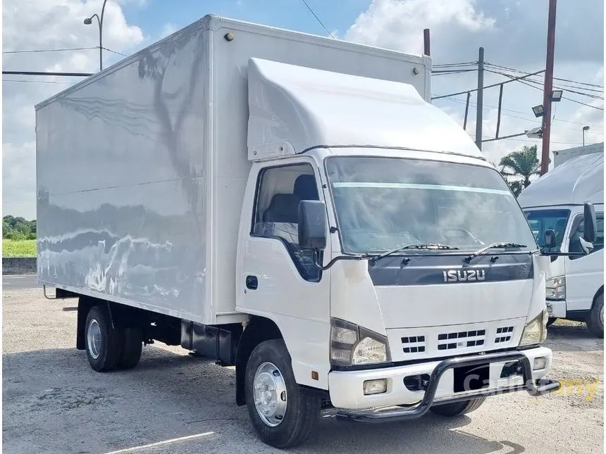 2013 Isuzu Elf NPR66UPH Lorry