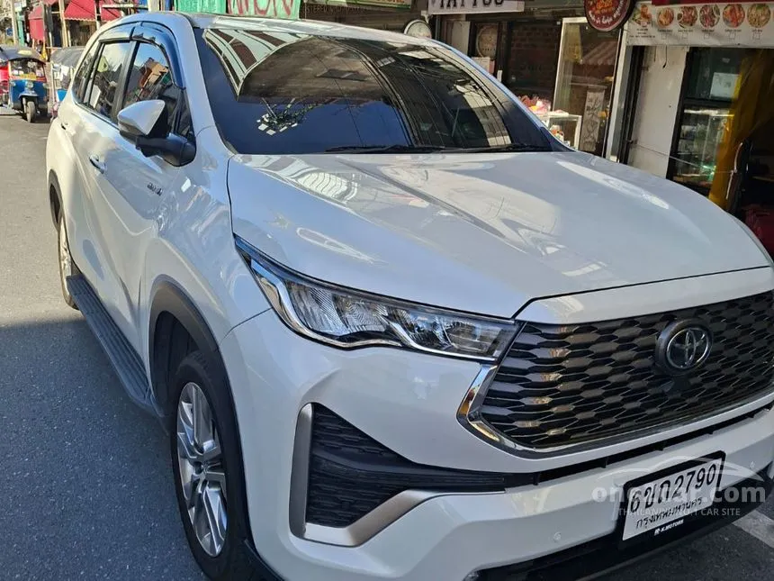2025 Toyota INNOVA Zenix HEV Premium Wagon