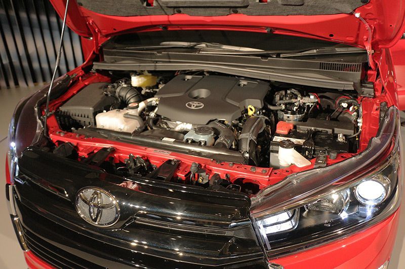 New Toyota Innova Venturer Panaskan Pasar MPV Dalam Negeri 7