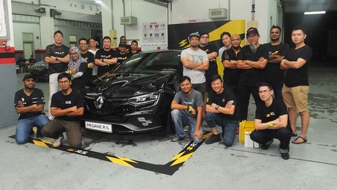 All-New Megane R.S. 280 Cup EDC Sets Its Benchmark Time At The Sepang F1 Circuit – 2:38 Mins