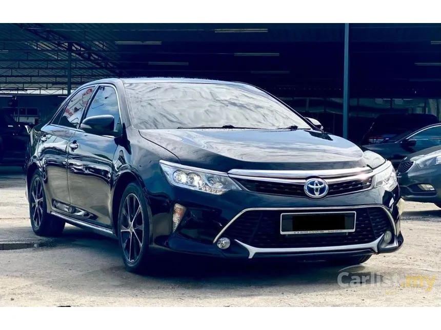 2016 Toyota Camry Hybrid Premium Sedan