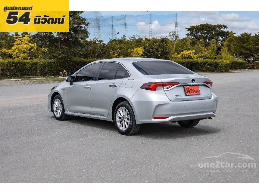 2020 Toyota Corolla Altis Hybrid Mid Sedan