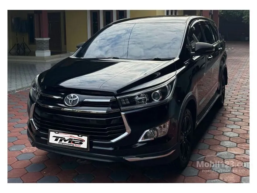 2019 Toyota Kijang Innova V MPV