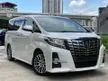 Recon 2018 Toyota Alphard 2.5 SC Package MPV BEST PRICE EMS PB ROOF MONITOR 5 YRS WARRANTY - Cars for sale