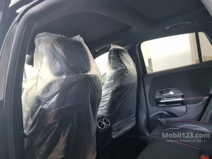 2025 Mercedes-Benz GLA200 AMG Line SUV