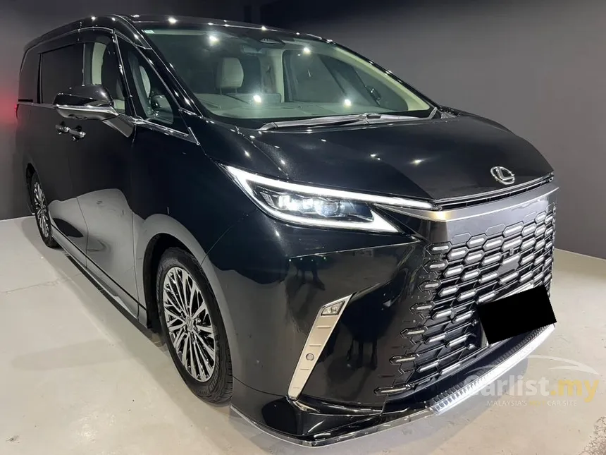 2024 Lexus LM 500h Version L 6 Seater MPV