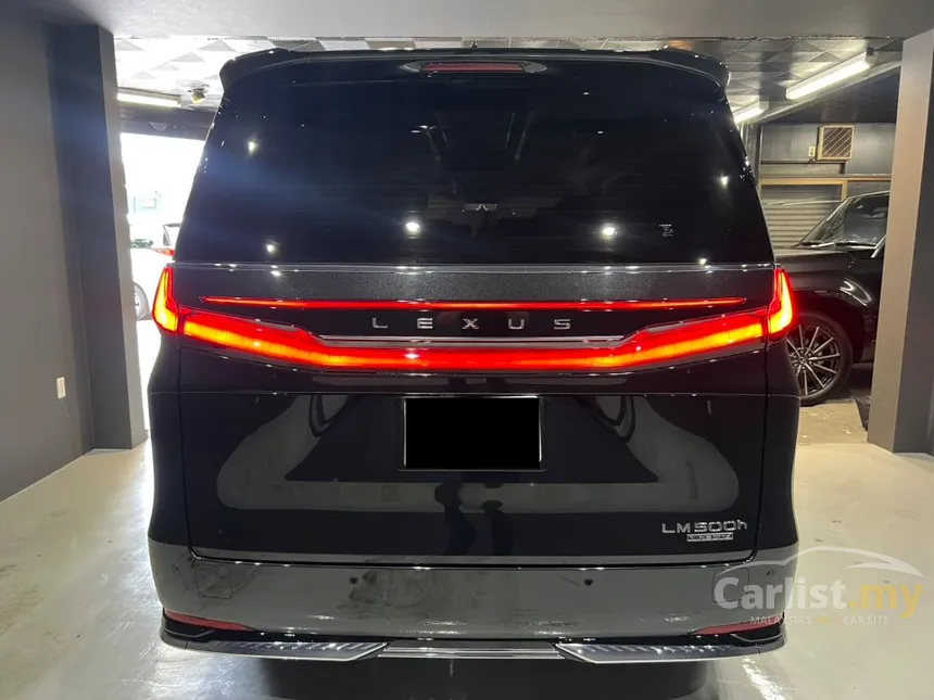 2024 Lexus LM 500h Version L 6 Seater MPV