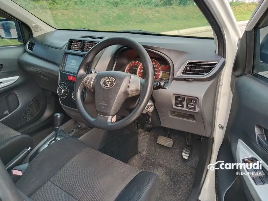 2013 Toyota Avanza Veloz MPV