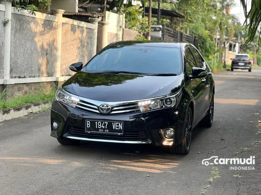 2015 Toyota Corolla Altis V Sedan