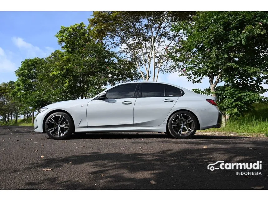 2023 BMW 320i M Sport Sedan