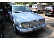 1990 Mercedes-Benz 260E (A) 2.6