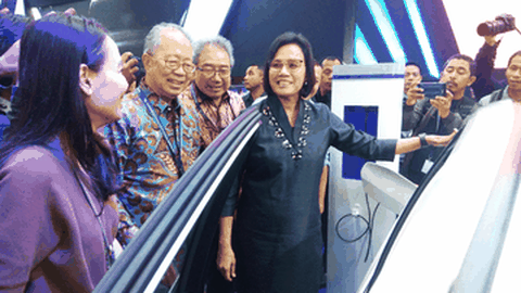 Sri Mulyani: Jokowi Teken Aturan Soal Mobil Listrik Pekan Ini