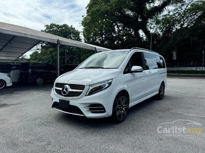 2022 Mercedes-Benz V220 D Exclusive Platinum MPV