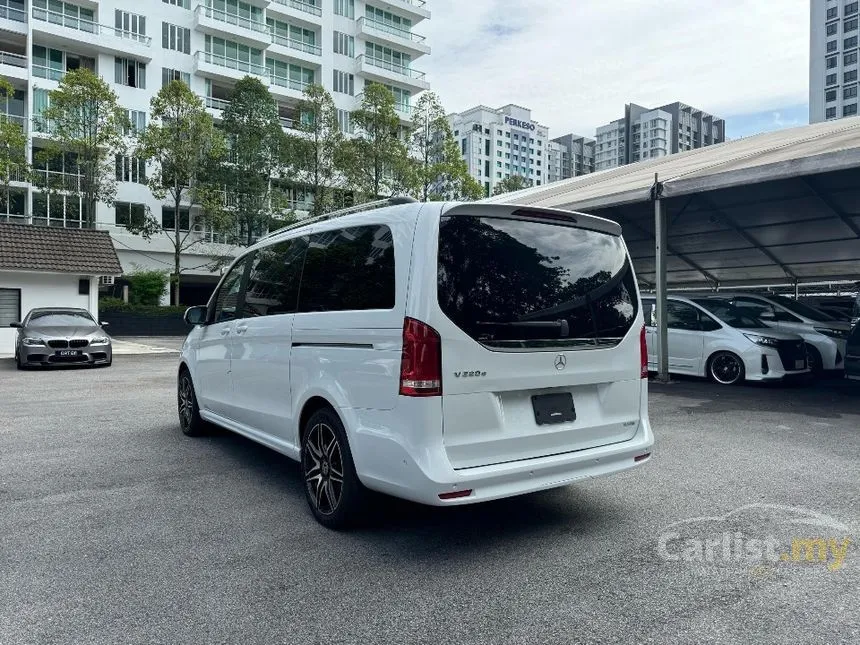 2022 Mercedes-Benz V220 D Exclusive Platinum MPV