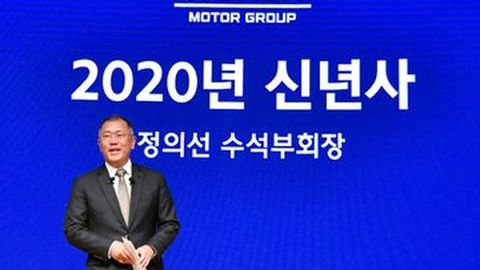 Hyundai Sambut Dekade Baru dengan Pengembangan Mobil Listrik