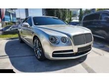2015 Bentley Flying Spur 4.0 V8, Blue wrap to gold, Bentley headrest logo, Diamond cut seat design, Naim Bentley sound system, Cool box