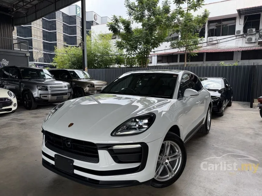 2023 Porsche Macan SUV