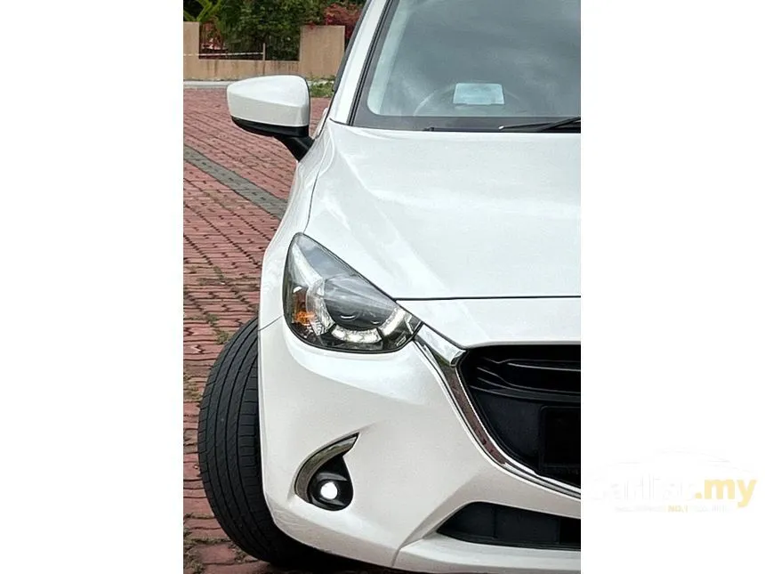 2017 Mazda 2 SKYACTIV-G (LED Headlight with DRL) Hatchback