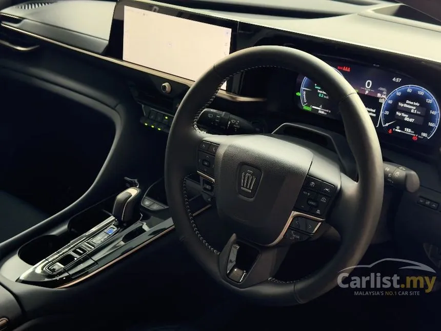 2024 Toyota Crown Sport Z PHEV SUV
