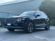 USED 2024 Bentley Bentayga 4.0 SUV Crystal headlamp Soft close door Panaramic roof  360 cameras Red and black leather interior  21 inch rim