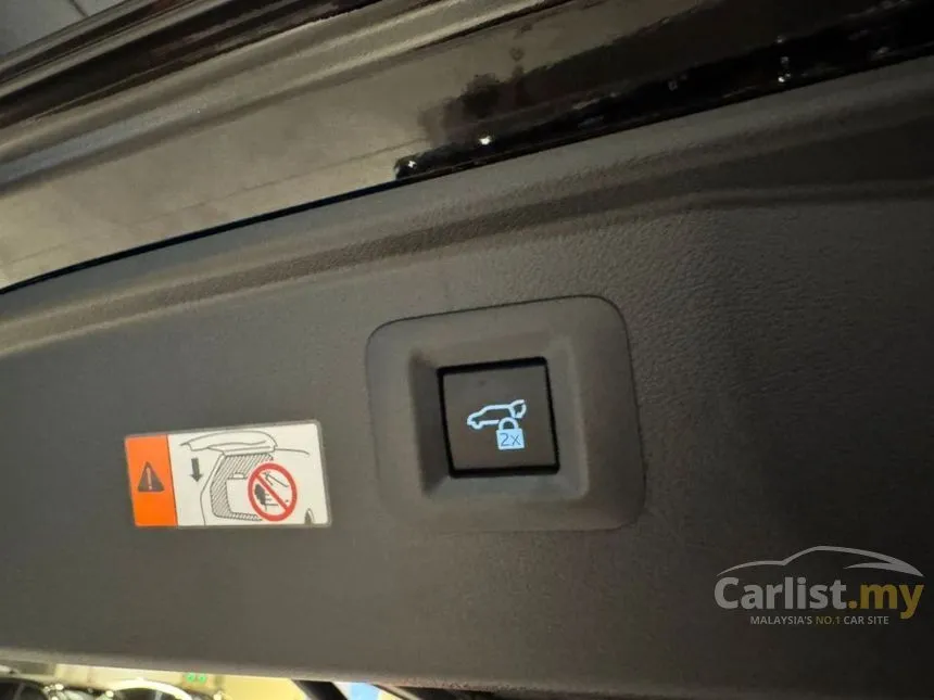 2023 Toyota Vellfire Z Premier MPV