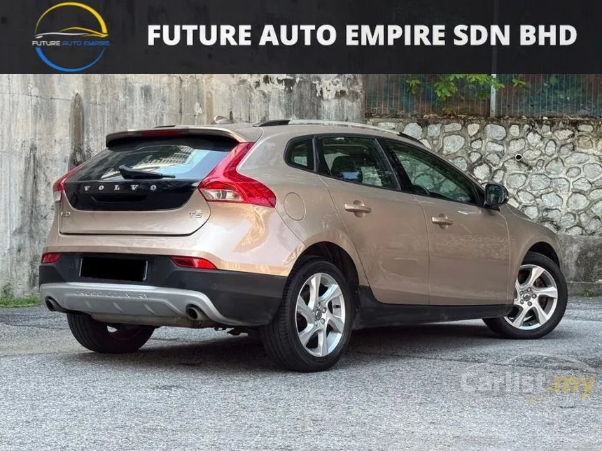 2015 Volvo V40 T5 Hatchback