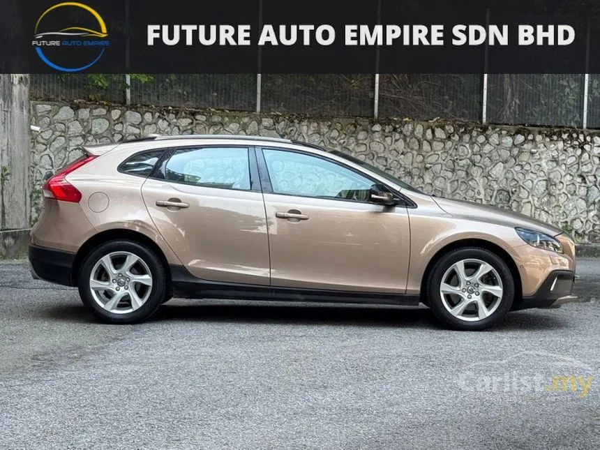 2015 Volvo V40 T5 Hatchback