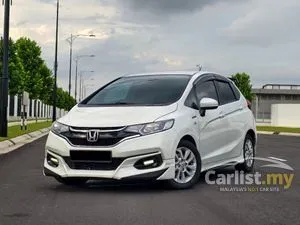 2018 (GK5 2 Year Warranty) Honda Jazz 1.5 Hybrid Hatchback Facelift Car King One Owner