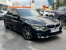 2021 BMW 320i 2.0 Sport Sedan (under warranty)