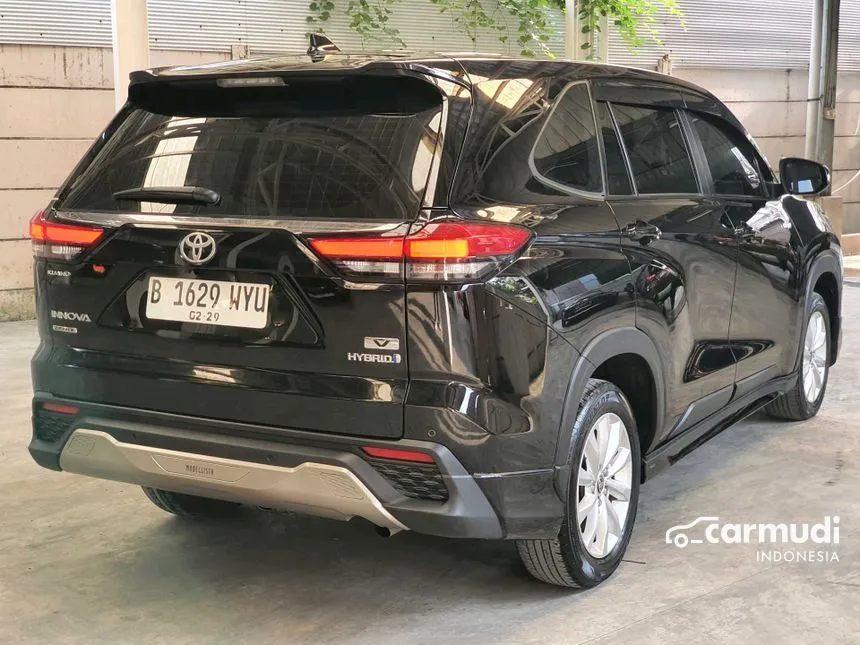 2023 Toyota Kijang Innova Zenix V HV Modellista (Non Premium Color) MPV