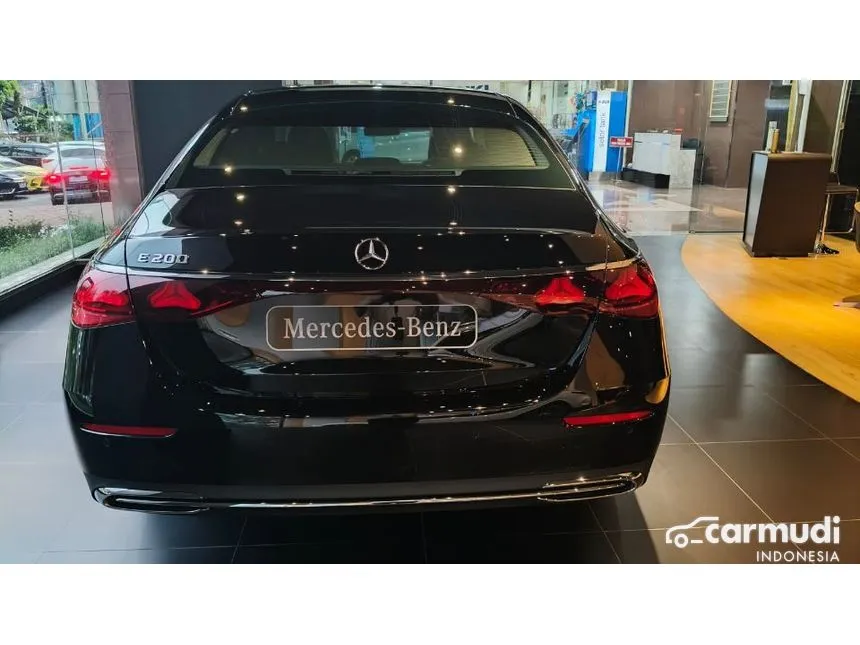 2025 Mercedes-Benz E200 Exclusive Line Sedan