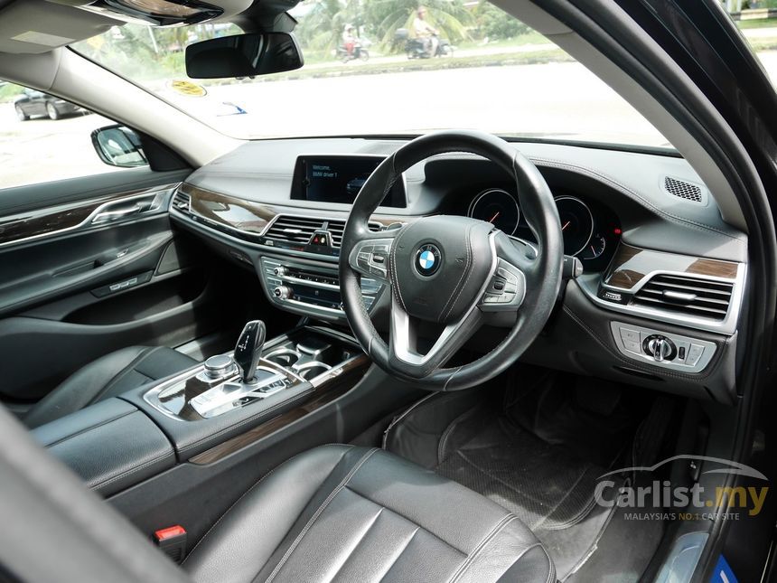 2016 BMW 730Li Sedan